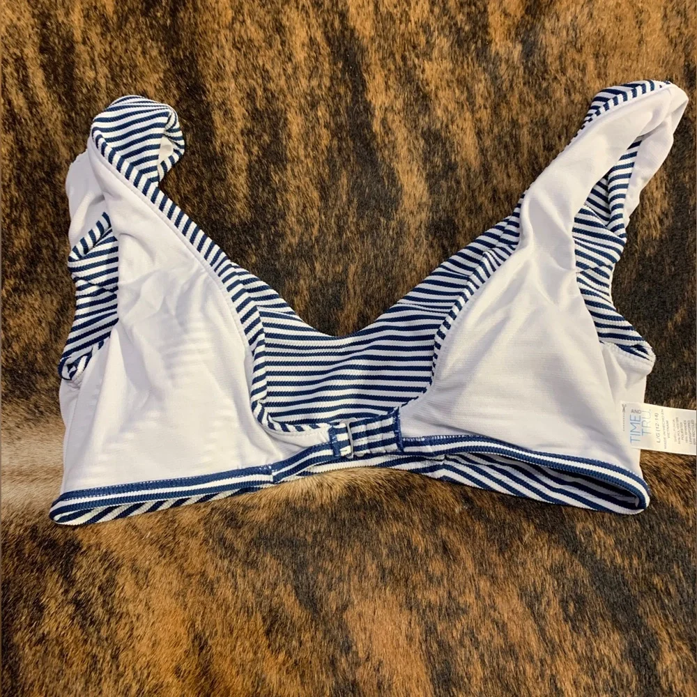 Time and Tru size Large (12-14) blue and white striped bikini top - Picture 5 of 7
